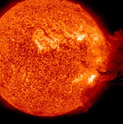 solar-flare-2011-06-07.jpg