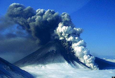 PAVLOF-VOLCANO-ERUPTION.jpg