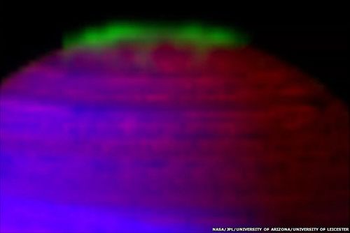 Saturn-aurora-02.jpg