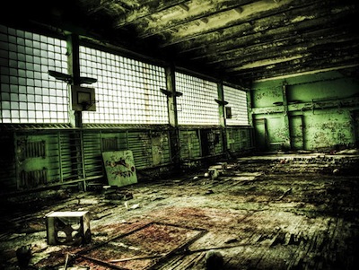 cfb22_Chernobyl-Today-A-Creepy-Story-told-in-Pictures-school5.jpg