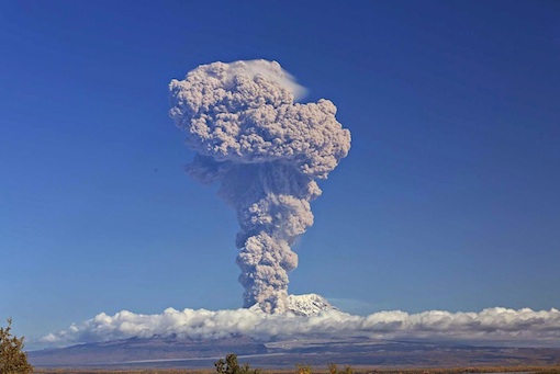 shiveluch-eruption.jpg